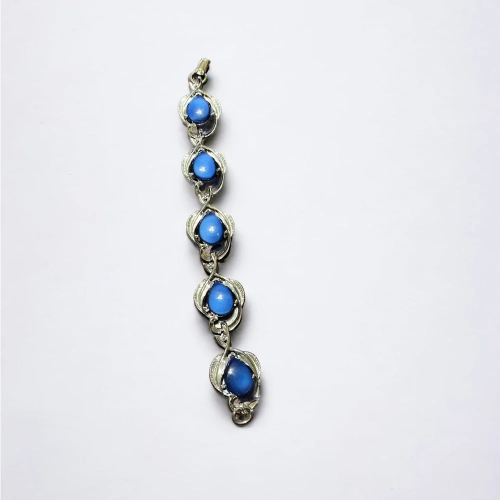 Silver Toned Bracelet with Blue Accents